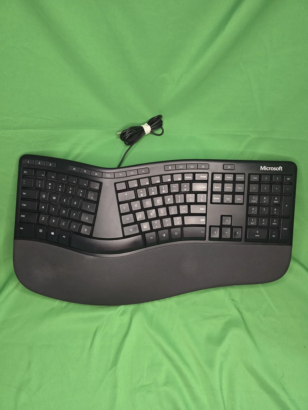 Microsoft 1878 Ergonomic Keyboard Wired USB Split Full Size Wrist Rest Black
